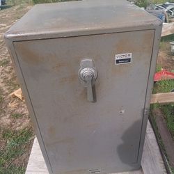 Victor Certified Safe 