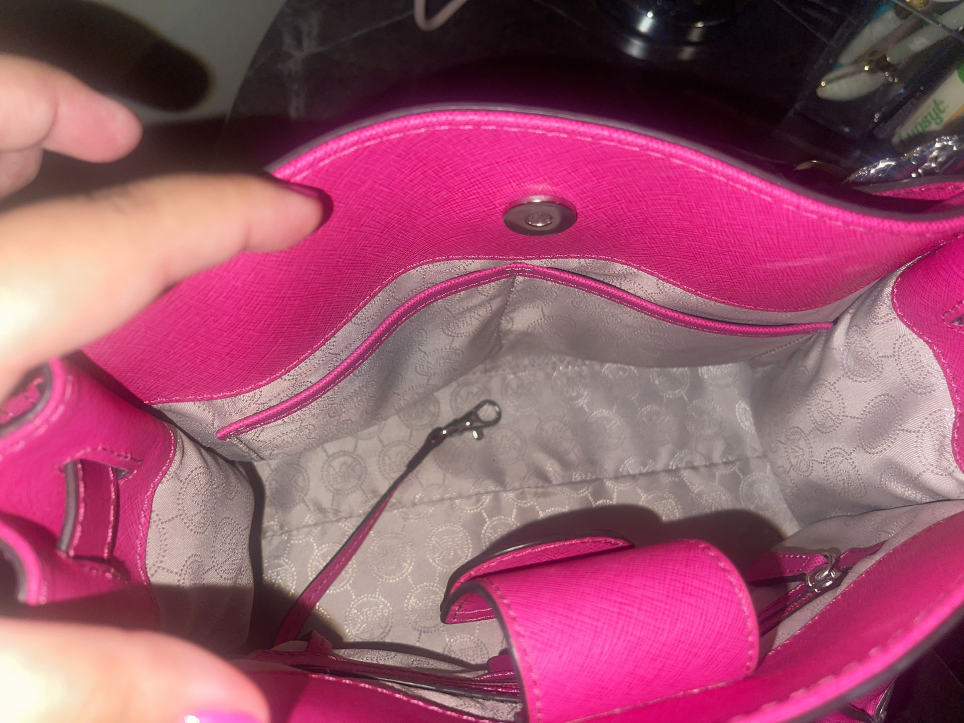Fuschia Pink Michael Kors Handbag/Purse for Sale in The Colony, TX - OfferUp