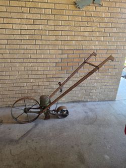 Antique cultivator