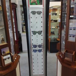 Ray-Ban Sunglasses Display Case With Locks