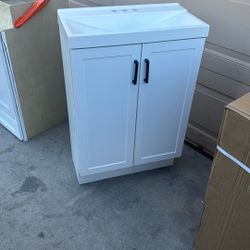 24x13 WHITE VANITY  W  WHITE TOP NEW 