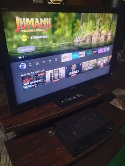 Sony 50in Tv with Roku