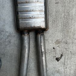 Ford Mustang Resonator 