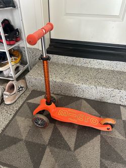 Mini micro scooter - orange and hardly used