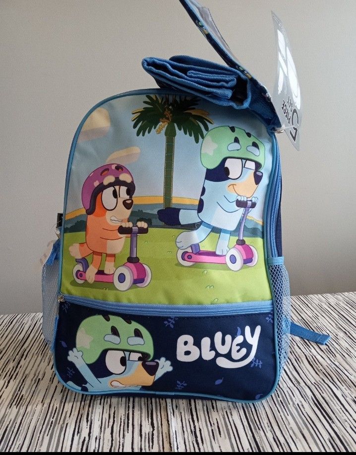 Bluey and Bingo Scooter Backpack with Water Bottle 5 Piece Set