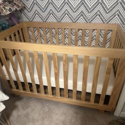2-in-1 Convertible Crib & Mattress 