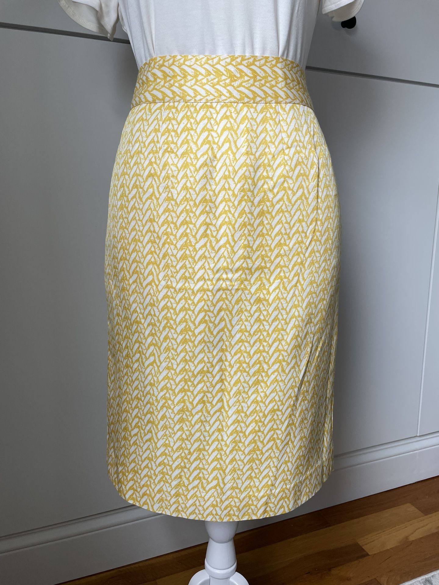 Banana Republic Yellow Silk Skirt Size 0