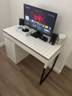IKEA computer Desk