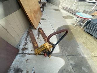 Pallet jack