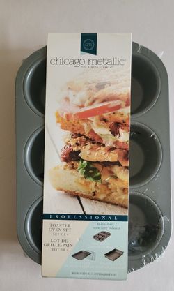Chicago Metallic Non-Stick Toaster Oven Bakeware 4-Piece Set, Carbon Steel $15