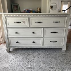 Pottery Barn Kids dresser for Sale in Hinsdale, IL - OfferUp Pottery Barn Kids dresser for Sale in Hinsdale, IL - OfferUp