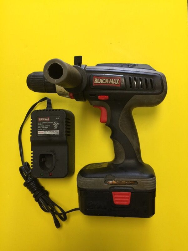 Black Max 24V Cordless Drill Driver 1/2 inch JD6100424 GOOD