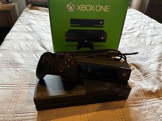 Xbox One 500GB with Kinect