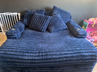 Blue lounge chair