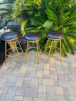 Bar Stools Like New