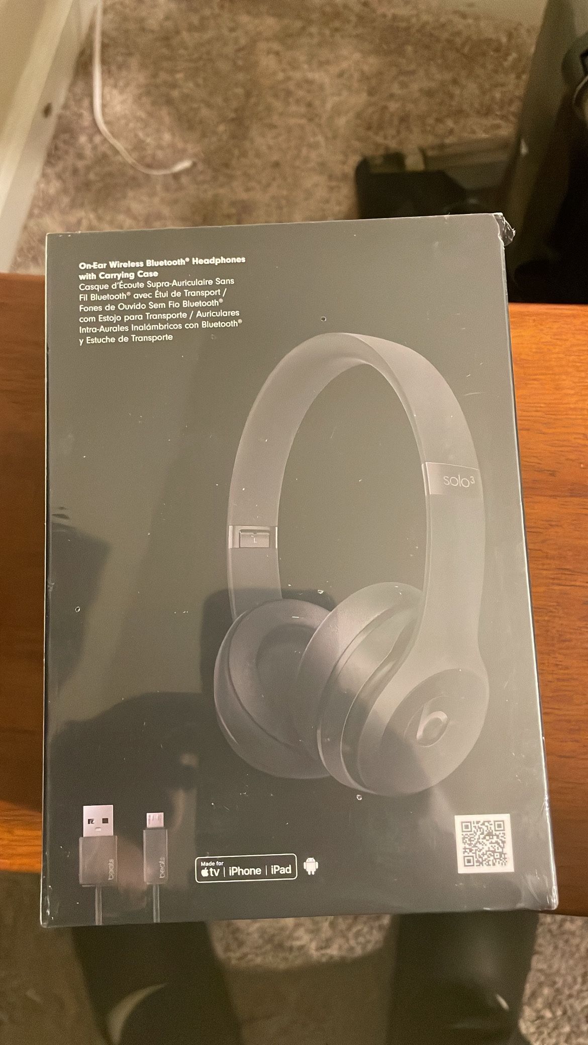 BEATS SOLO 3 Like New Open Box