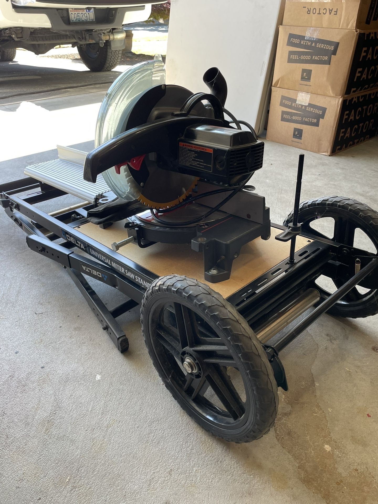 Craftsman 10” Miter Saw With Table