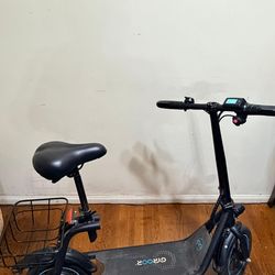Gyroor scooter