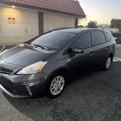 2012 Prius V