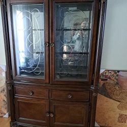 China Hutch With Glass Shelves ,lined Silverware Drawer And Lighting In The Top