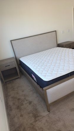 King Bed and night stands
