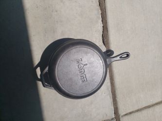 Lodge Pot