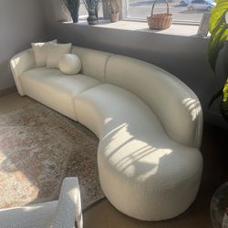 Redondo Ivory Boucle 2pc Curved Sectional