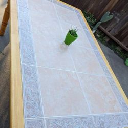 Marble Top wood dining table L 66" x W 38" x 30" H mesa mármol