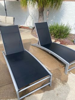 Modern Aluminum & Black Mesh Pool Lounge Chairs – Set of 2