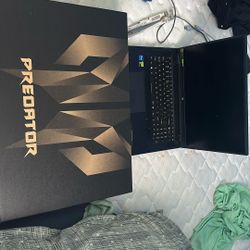 Predator Helios 18 Gaming Laptop