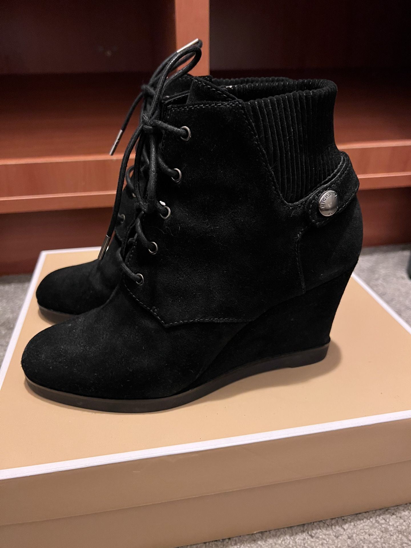 Women’s Michael Kors Wedge Booties Size 8