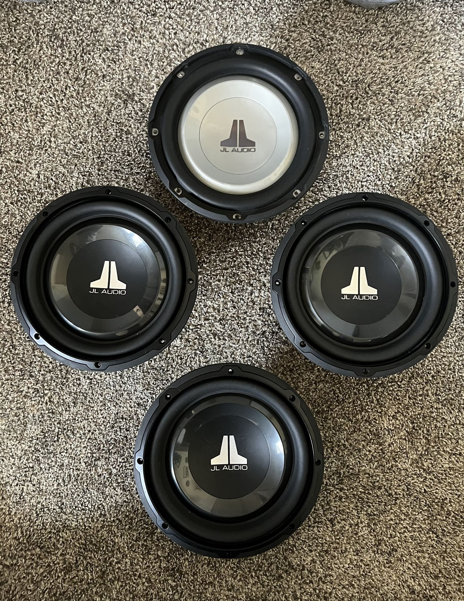 4 JL Audio W1 10” Subs