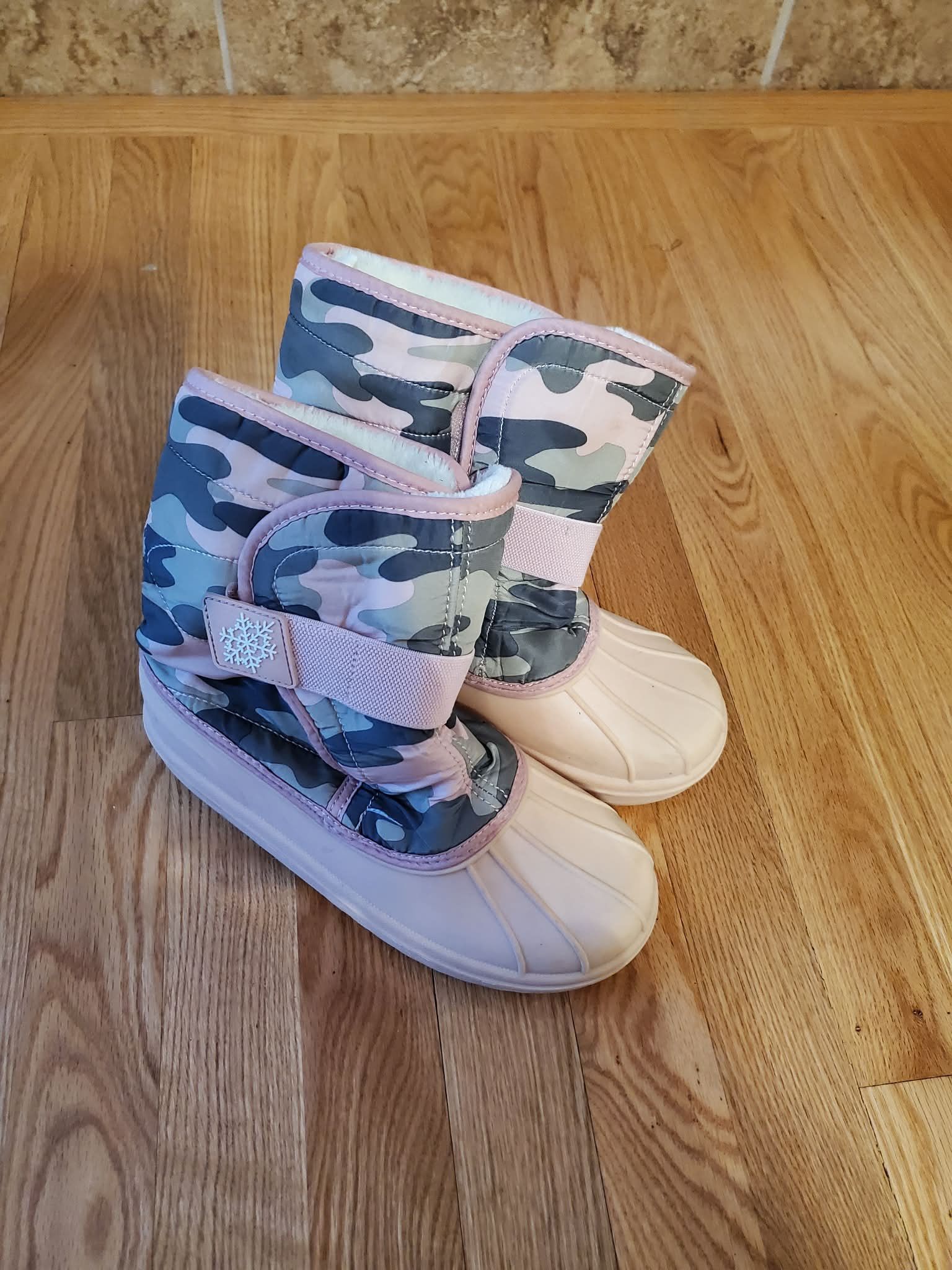 Winter Boots Size 4 Children’s Place Kids Girls