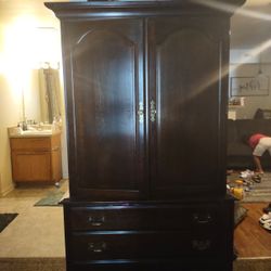 Red Oakwood Armoire 