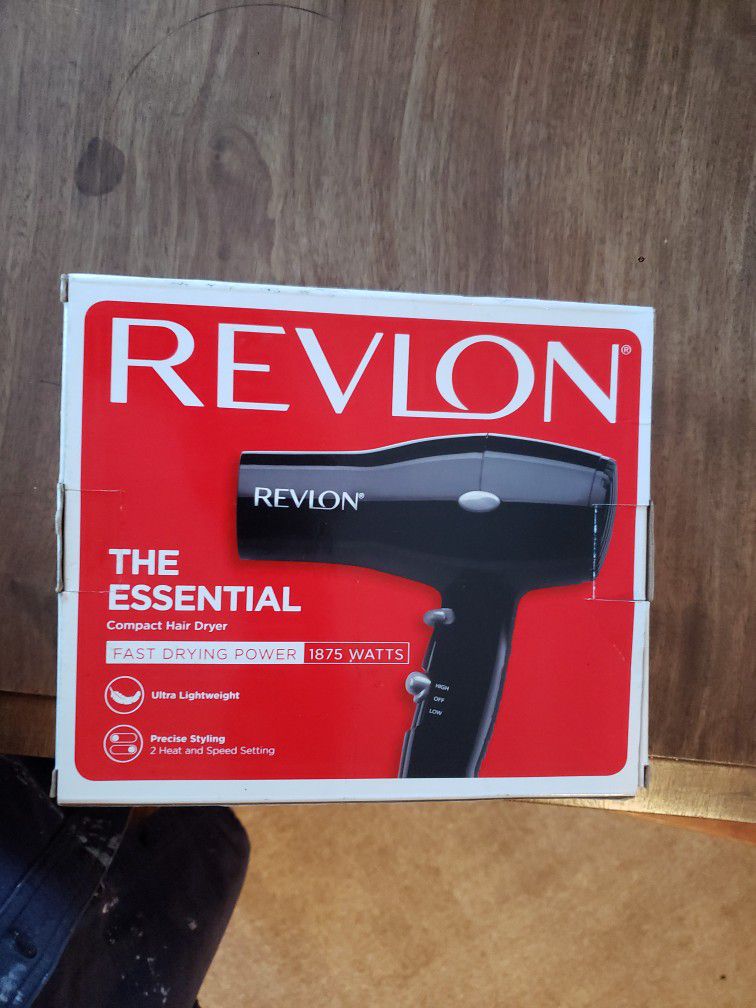 Revlon NEW IN BOX Hairdryer