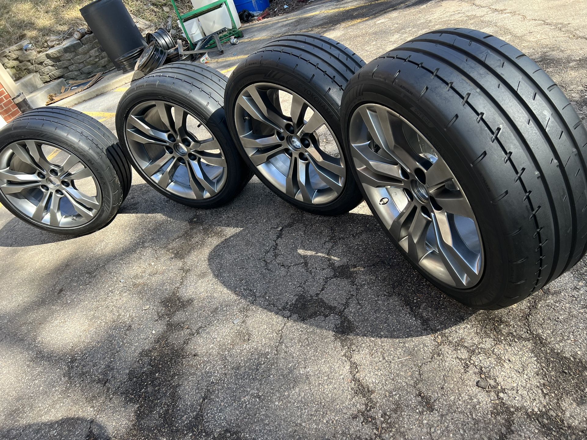 Stargerer Wehls Front 18/8.5 Rear 18/9.5 Bolt Paternt 5/120 Front Tire S245/40/18-rear 275/35/18