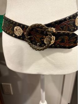 Vintage Streets Ahead Tooled Floral Leather Belt White Roses Unisex 36” Long Country Cowboy