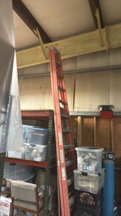 12 ft A frame fiberglass ladder