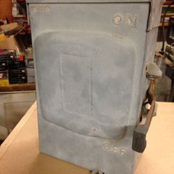 Electrical 50A Disconnect fuse box