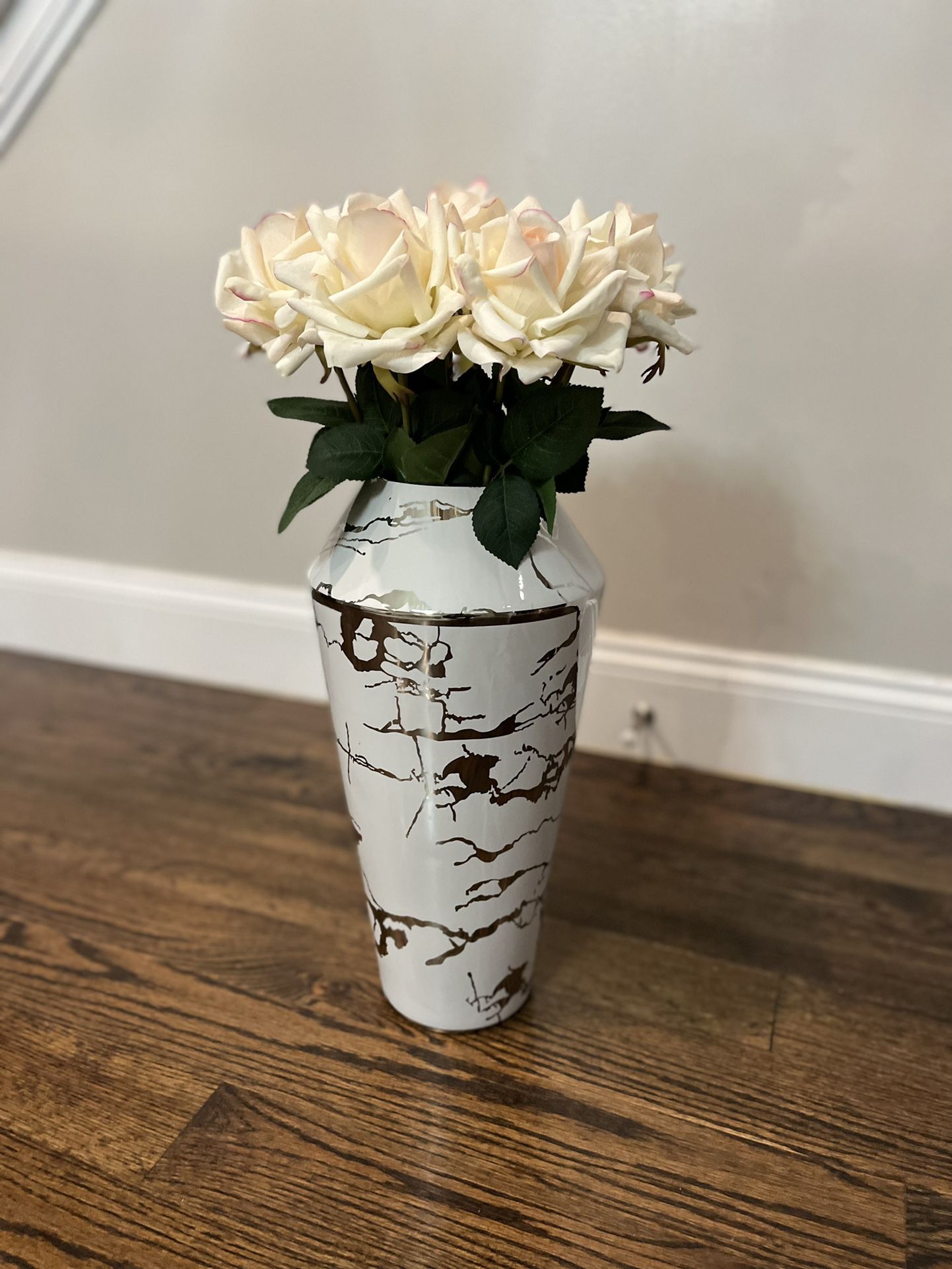 Z Gallerie Vase & Flowers