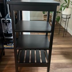 Mueller Con Tres Repisas Removibles 