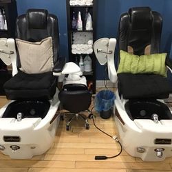 LUMINOUS PEDICURE CHAIR