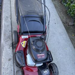 Craftsman Honda Engine 5.5hp.   Perfectly Working Condition Tested Before Buy It. 180$$$ Cash 