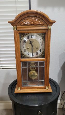 Chiming keywind clock.