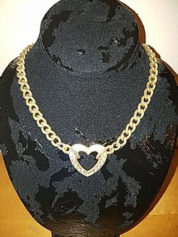 Golden Hearth Shape Necklace ⭐💛⭐