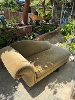 FREE Z Gallery Loveseat