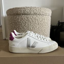 Veja Leather Sneakers