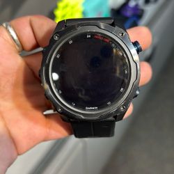 Garmin Descent Watch