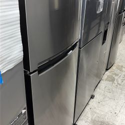 Whirlpool Top Freezer Refrigerator 