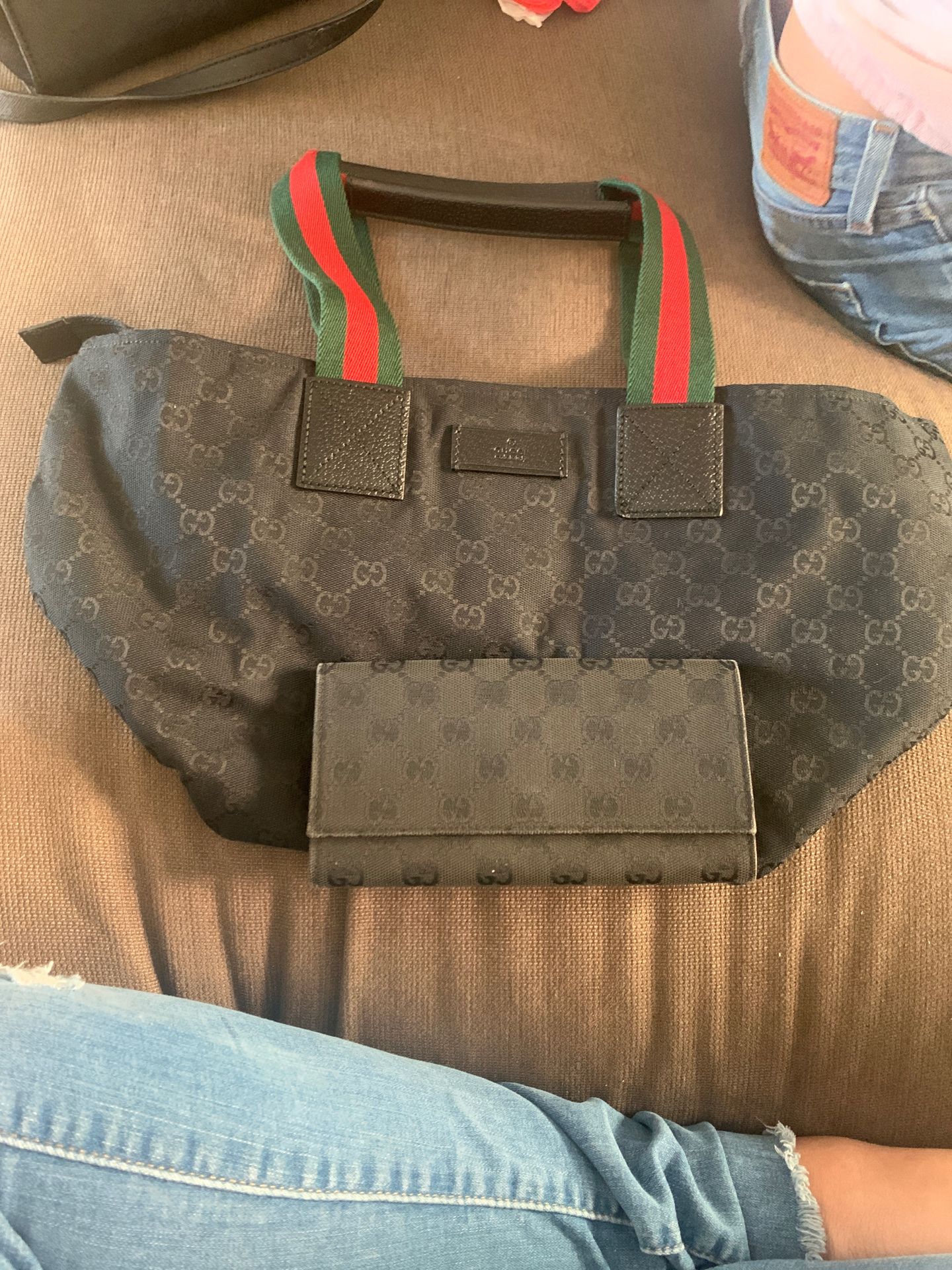 Gucci bag with wallet